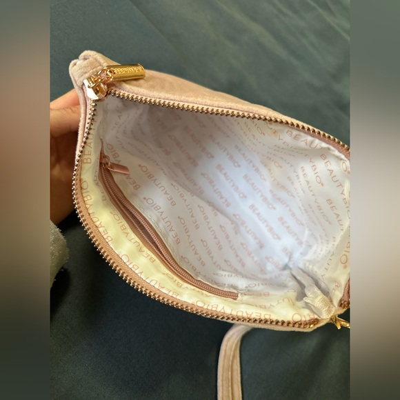BeautyBio clutch - Picture 2 of 4